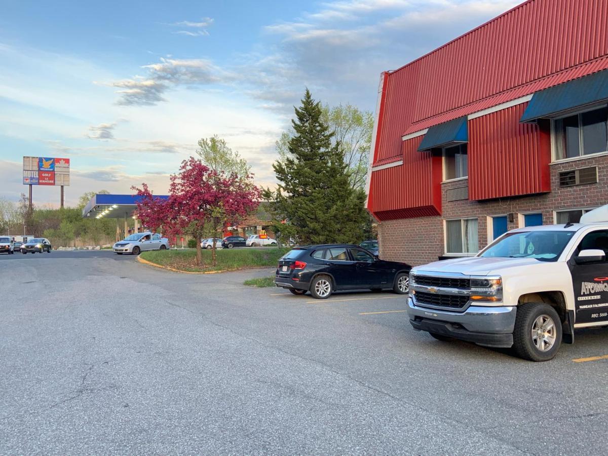 Motel Le Transit Mont-Saint-Hilaire Exterior photo